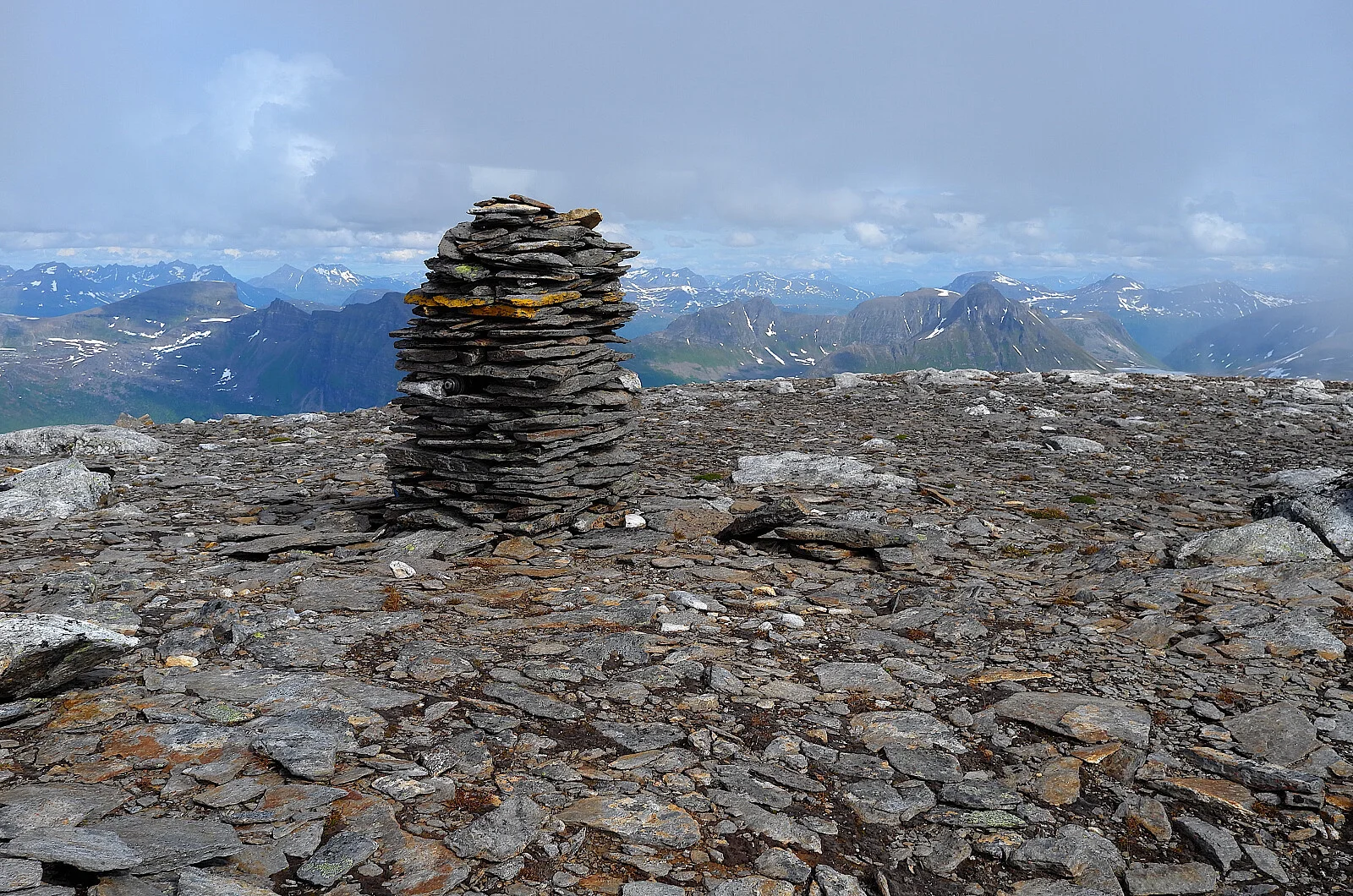 Novafjellet (1281 moh)