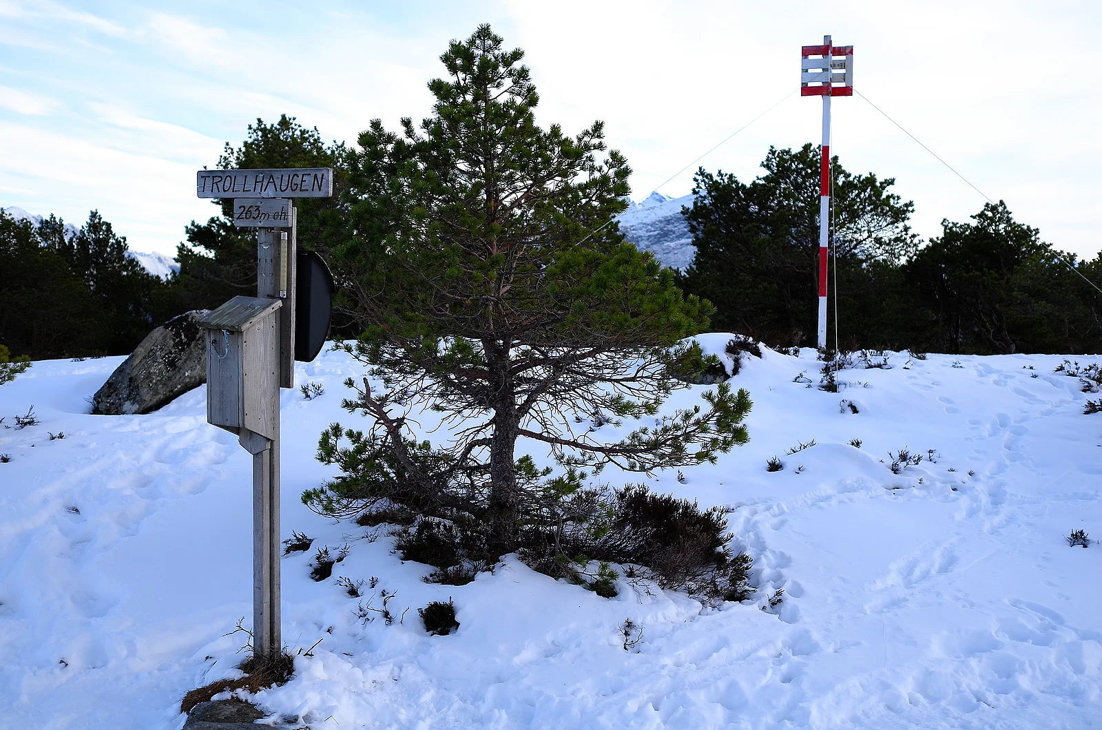 Solavågsfjellet (263 moh)
