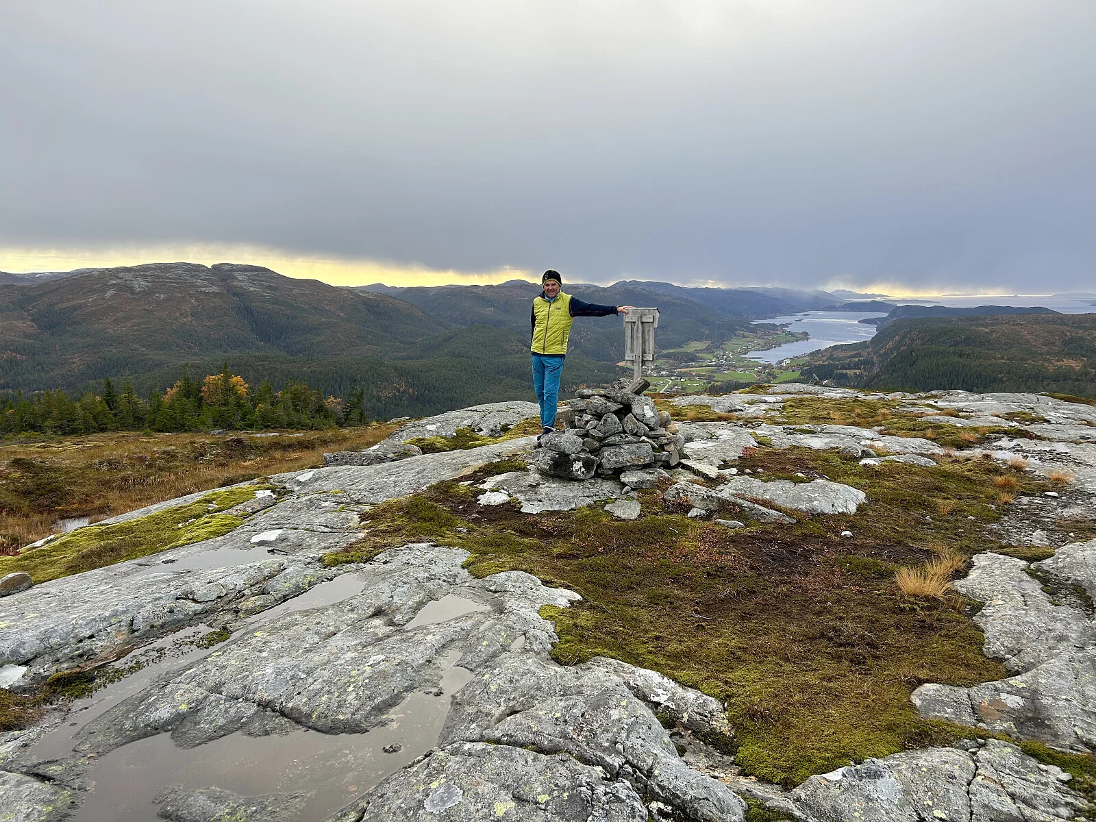 Lauvlikammen (338 moh)