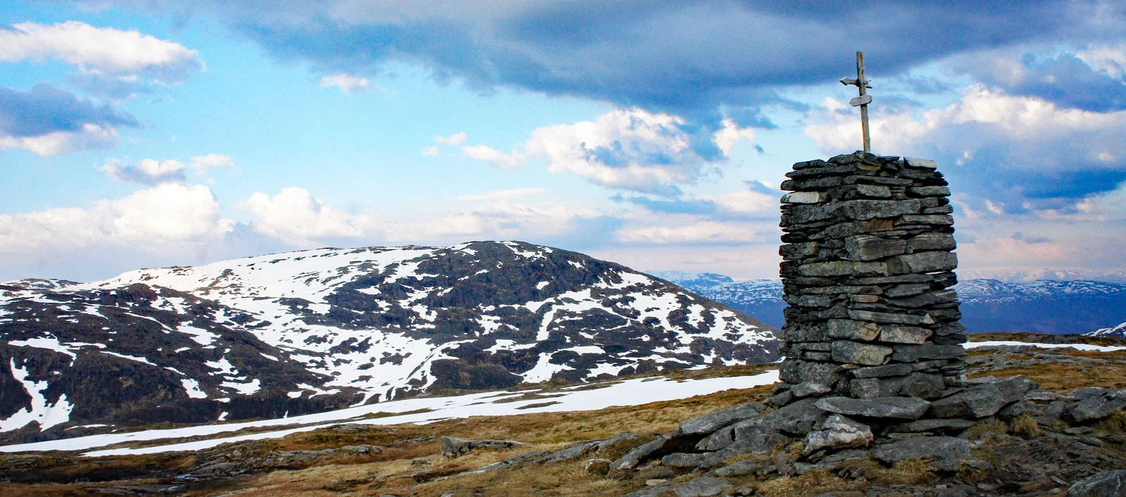 Fjelltur til Austefjellet (808 moh) fra Osavatn