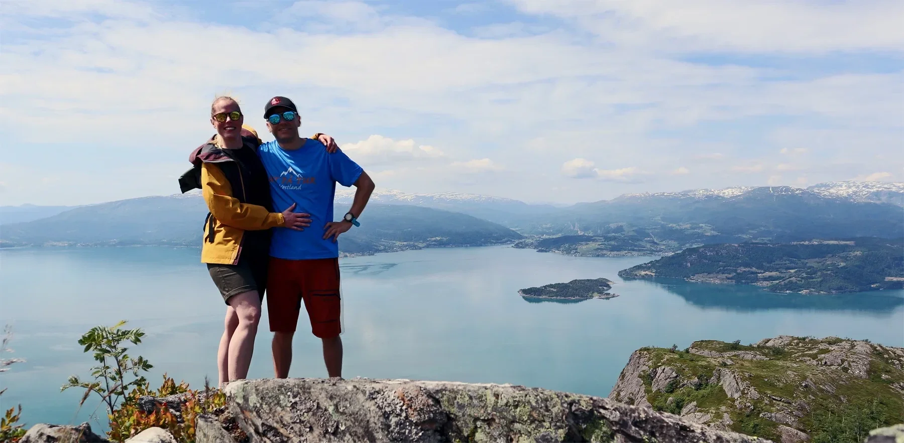 Fjelltur til Samlen (686 moh) i Jondal - gammel vei til toppen