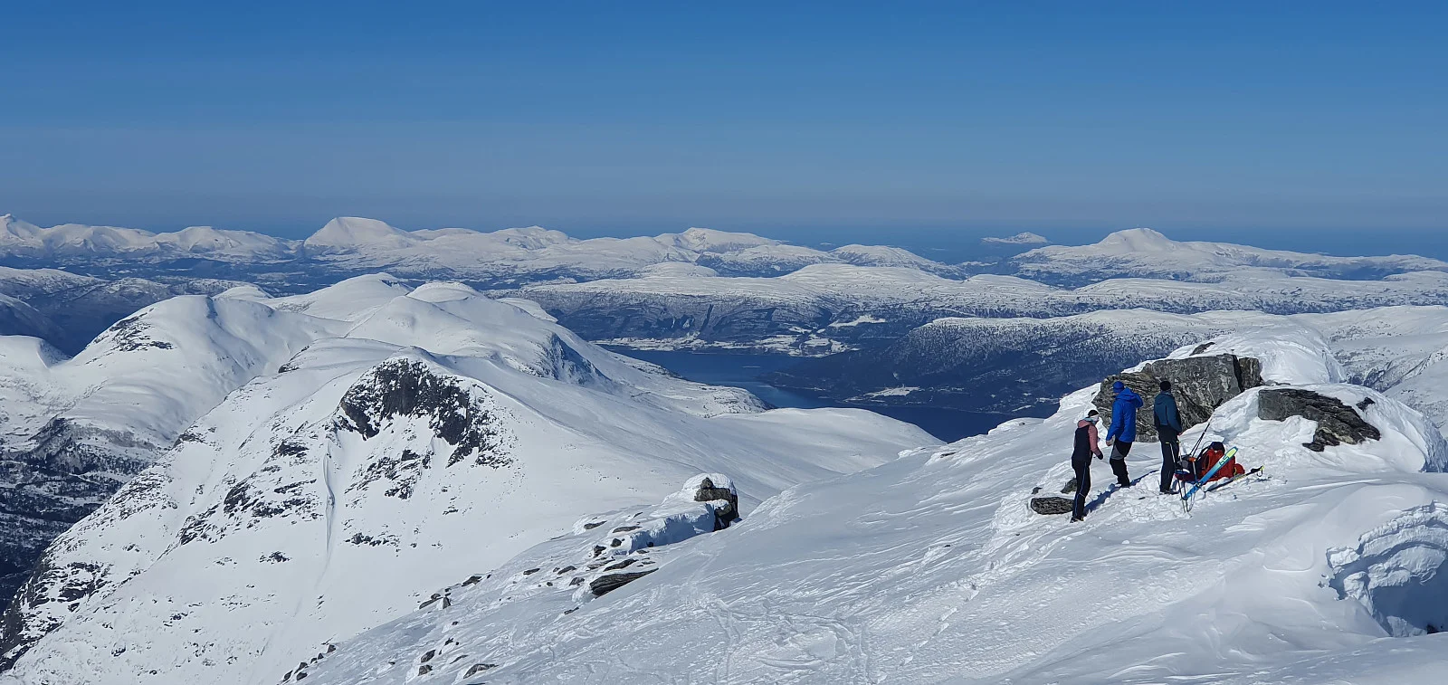 Skitur til Fløtatinden (1711 moh)